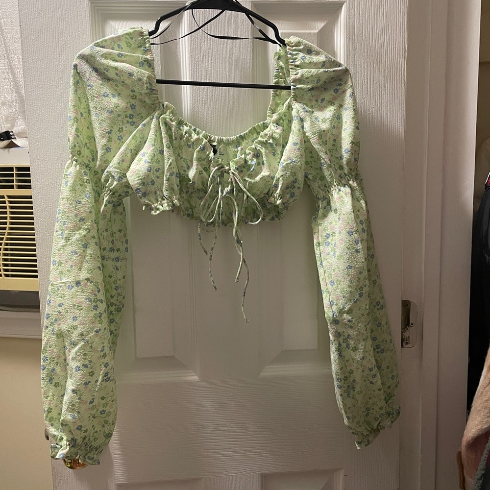 Top for the summer 💚💙